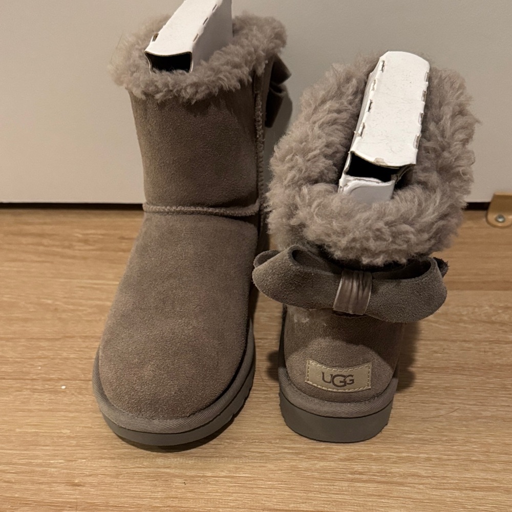 UGG Gray Suede Boots with Ribbon Detail